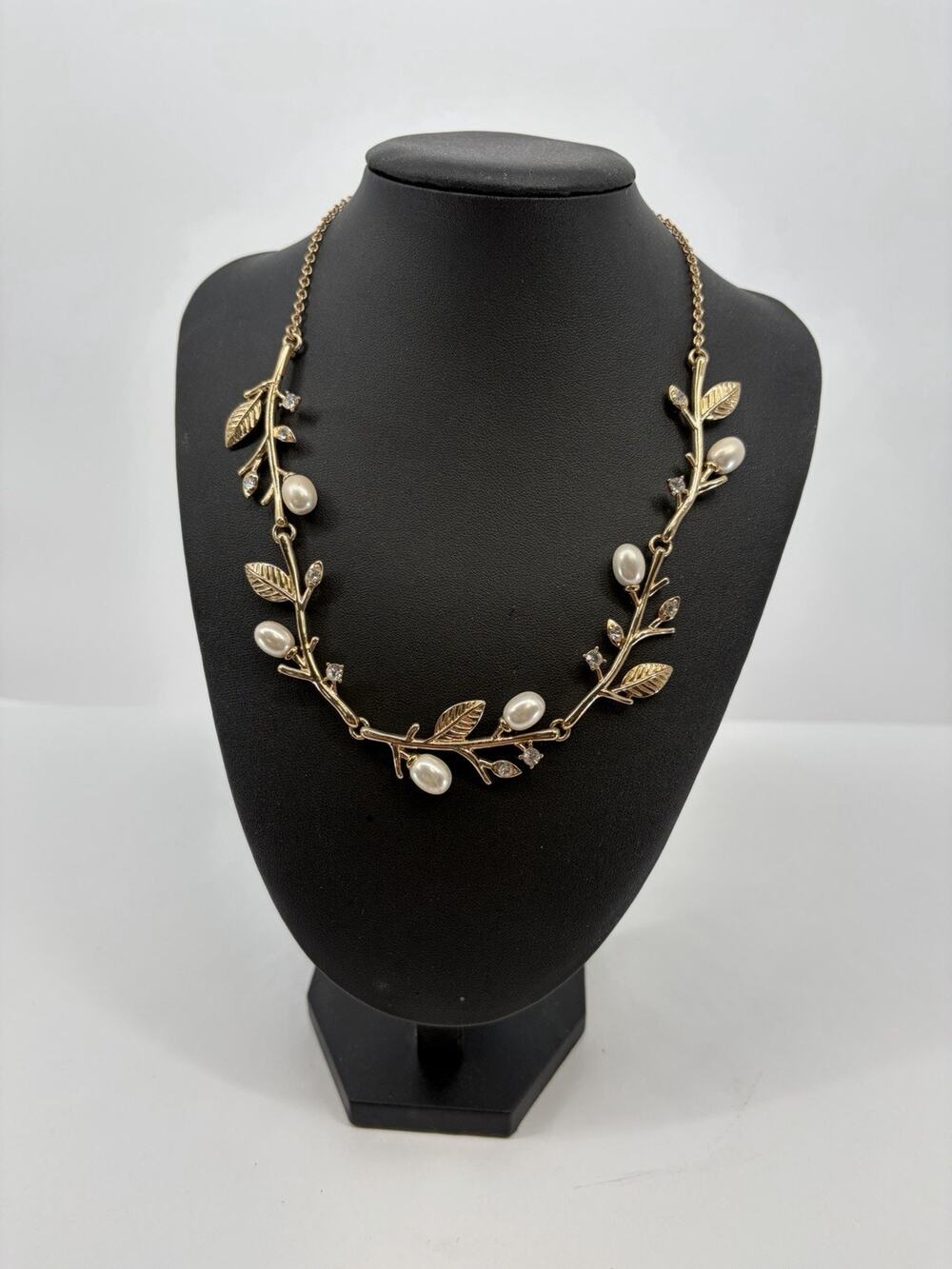 J. Crew Factory Gold and White Leaf Peal Necklace Clasp Elegant Whimsy